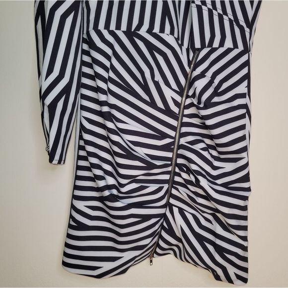 [SOLD]Self Portrait Black &White Striped One-Sleeve Dress w/Faux Zip Detail - 6 - Picture 7 of 10